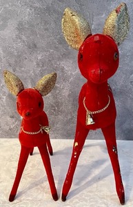 lot 66 image: Vintage Christmas Decorative Items