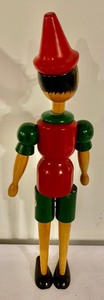lot 345 image: Galetti of Italy Wooden 26.5 Pinocchio Figurine