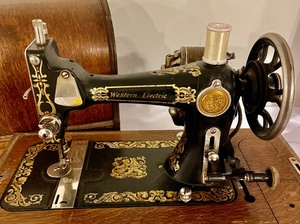 lot 364 image: Vintage Western Electric Sewing Machine