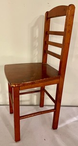 lot 374 image: Vintage Childrens Chair