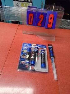 lot 29 image: New flashlights. As shown.