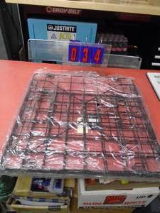 lot 34 image: New metal crab trap. As shown.
