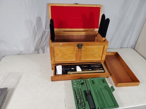 New Large Cabelas Gun Cleaning Kit with Wood Box and Stand