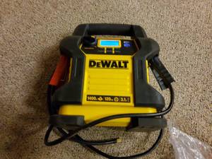 Dewalt portable power jump pack