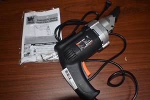 Wen variable speed electric shear