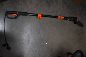 Wen 8-inch electric pole saw