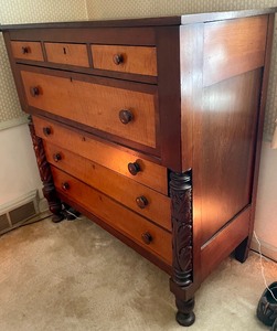 lot 19 image: Beautiful Antique Tiger Maple Dresser