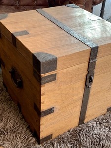 lot 4 image: Restoration Hardware Heirloom Silver Chest Side Table