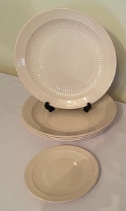 lot 107 image: Princess Pink Real English Ironstone Plates