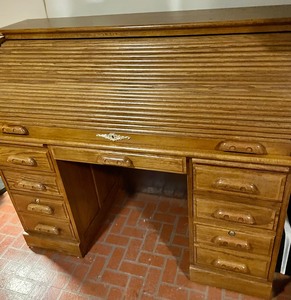 lot 129 image: Terrific Roll Top Desk