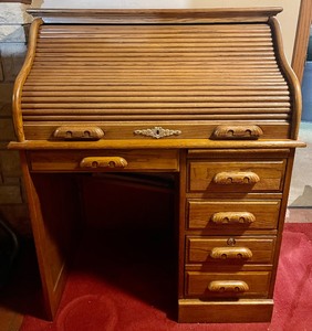 lot 126 image: Stunning Roll Top Desk