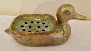 lot 108 image: Vintage Brass Figurines