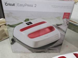cricut easy press 2 powers on open ...