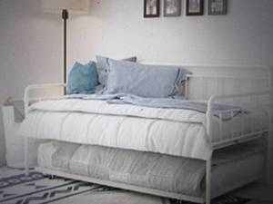 dhp windsor metal daybed and trundl...