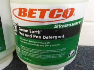lot 20 image: Case of 2 - 4 lb. Jugs BETCO Green ...