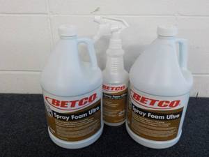 lot 36 image: 2 Gallon Jugs Betco Spray Foam Ultr...
