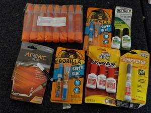 lot 79 image: Glue Products...