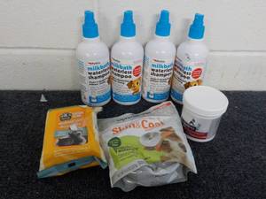 lot 82 image: Pet Products...