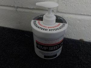 lot 83 image: Advanced Clinicals Hemp Seed Oil...