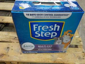 lot 137 image: 10 lb. Box Fresh Step with Febreze ...