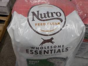 lot 151 image: 3 - 5 lb. Bags Nutro Cat Food...