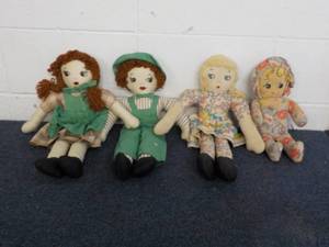 lot 223 image: Vintage Handmade Dolls...