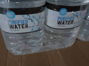 lot 331 image: 2 - 6 - 1 Gallon Jugs Purified Wate...
