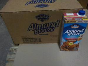 lot 334 image: Case of 12 - 32 oz Almond Breeze Un...