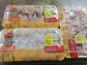 lot 350 image: 3 Frozen Pkgs Tyson Chicken Drumsti...