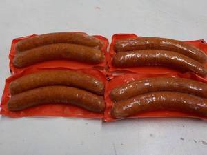 lot 268 image: 4 - 2 packs Frozen Sausage...