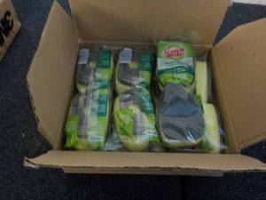 lot 274 image: Case of Scotch Brite Dishwand Refil...