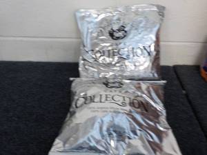 lot 285 image: 2 - 2 lb. Bags Caf Collection Ara...