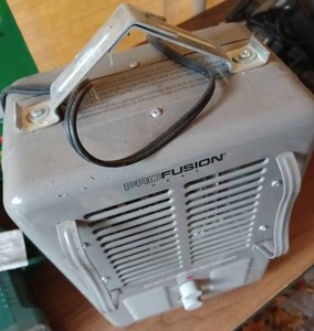 Pro Fusion Milk House Heater - Works Good, was manufactured without top handle