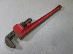 (E-2) 18 Pipe Wrench...
