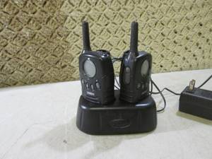 (EC1) Pair of Uniden 2-Way Radios w...