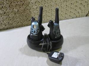 (EC1) Pair of Motorola Talk A Bout ...