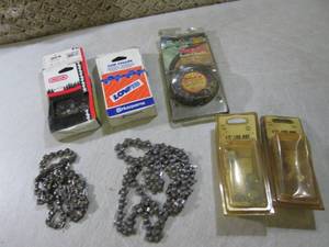 (RM2) Assorted Chainsaw Blades and ...