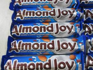 (B-2) 18 Almond Joy Candy Bars Past...