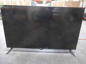 lot 15 image: Element 43 4K UHD Roku TV, E4AA43R - With Remote - Vertical Line Down Roughly Center of Screen.