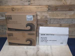 1000 forks, 1000 knifes, and 250 pre packed napkinsknifeforkspoon