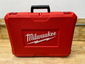 lot 38 image: MILWAUKEE M12 12-Volt Lithium-Ion Cordless HammerVac Universal Dust Extractor with Hard Case (Tool Only)