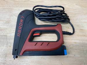 lot 79 image: ARROW 6 in. Electric Stapler and Brad Nailer with Case