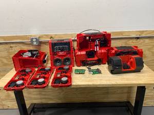 lot 120 image: MILWAUKEE Radio Parts