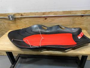 lot 103 image: FLEXIBLE FLYER 48 Boat Plastic Sled