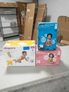 lot 10 image: LOT OF BABY WIPES AND BABY DIAPERS
