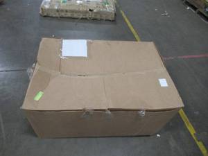 lot 62 image: ASPEN PET Pet Porter Dog Kennel 50-70lbs (Damaged Item See Photos)