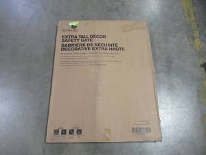 lot 84 image: Summer Extra Tall Decor Safety Baby Gate Model 33403Z