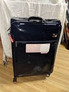 lot 101 image: Samsonite Winfield 2 Spinner Suitcase