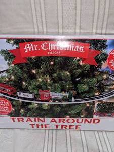 lot 111 image: Mr Christmas Train Around the Tree