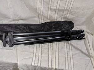 lot 121 image: Artify Tripod